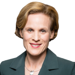Dr. Katrin Krömer, Vorständin Ressourcen & Board Member | Präsidiumsmitglied