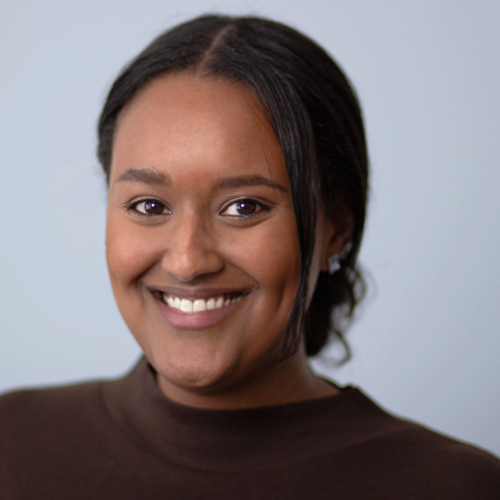 Harena Weldemariam, Junior Operations Managerin   | E-Learnings